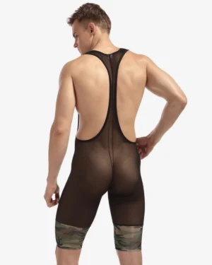 model wearing Men's camo mesh singlet wholesale